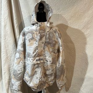 Members Only Camo Print Popover Jacket, size large,‎ NWT